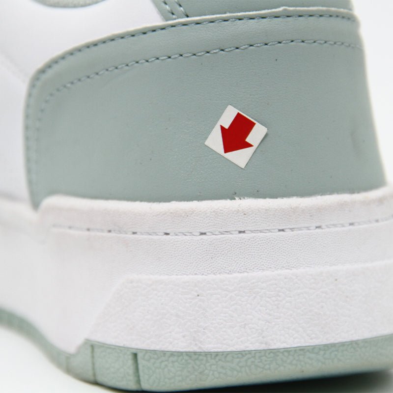 GUESS WOMEN SHOES Size 39 ROW154 - Runner