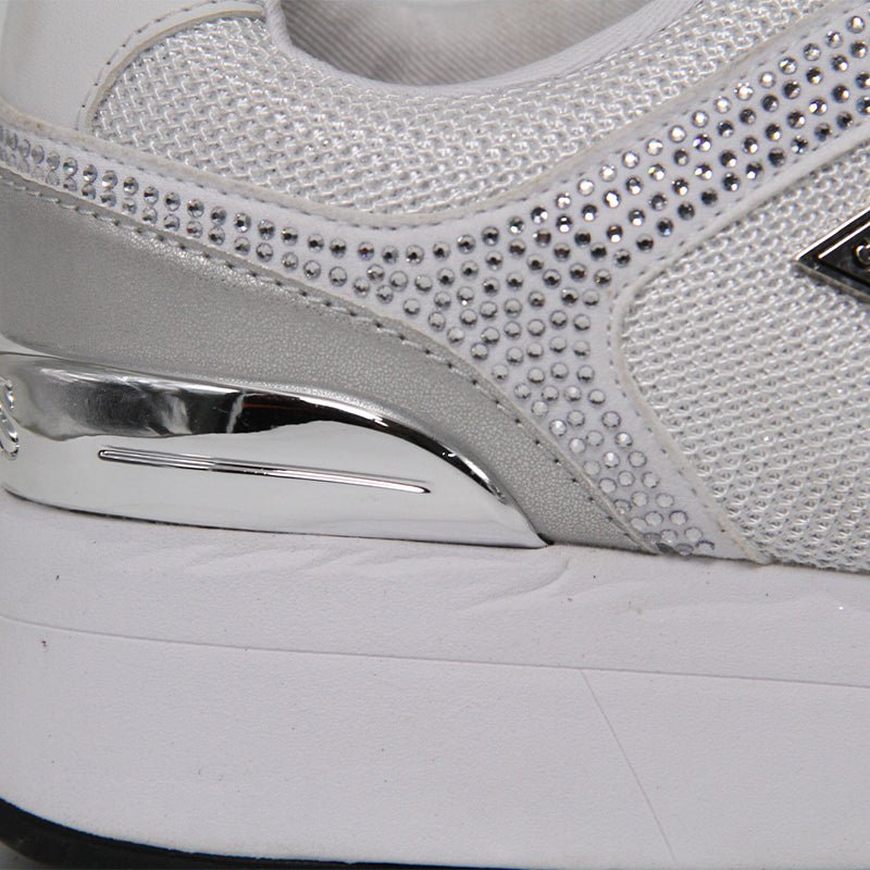 GUESS WOMEN SHOES Size 39 ROW579