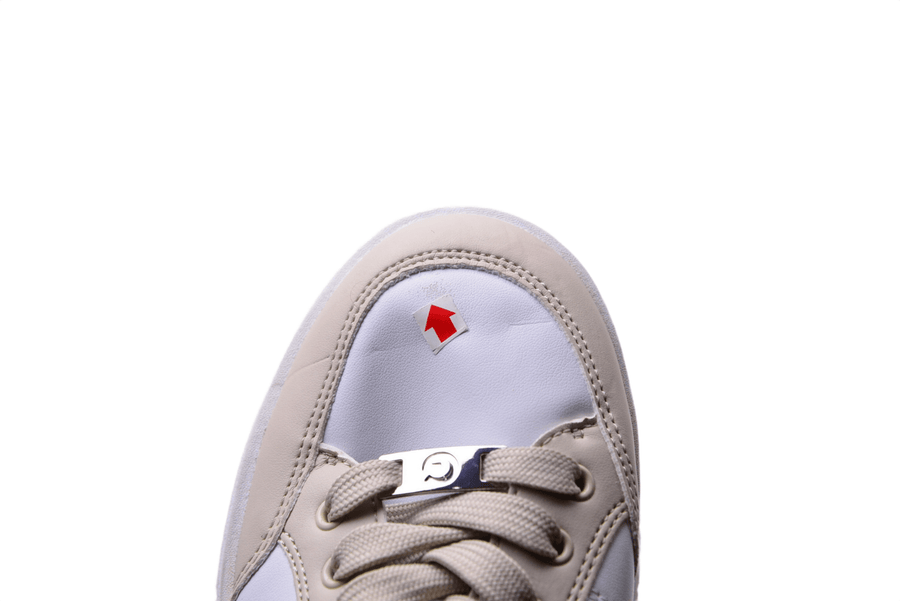 GUESS WOMEN SHOES Size 39 ROW49 - Runner