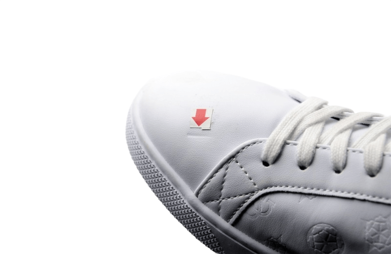 GUESS WOMEN SHOES Size 41 ROW1 - Runner