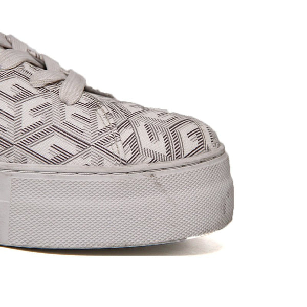 GUESS WOMEN SHOES Size 41 ROW113 - Runner