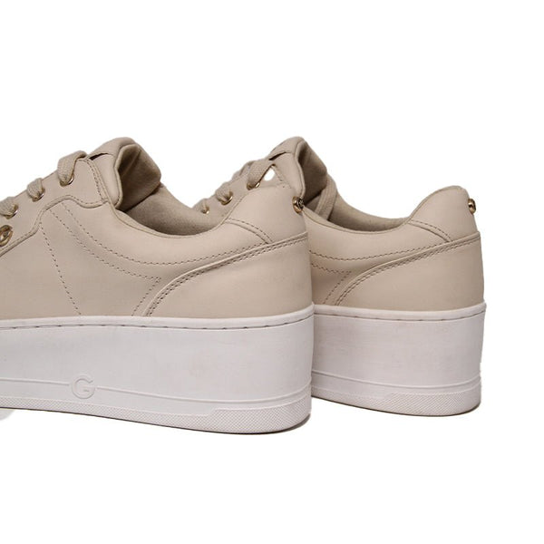 GUESS WOMEN SHOES Size 41 ROW68 - Runner