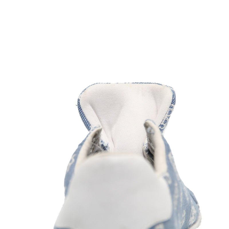 GUESS Women's SHOES Size 38.5 ROW202 - Runner