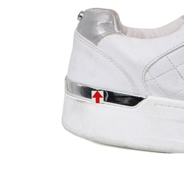 GUESS Women's SHOES Size 38.5 ROW263 - Runner