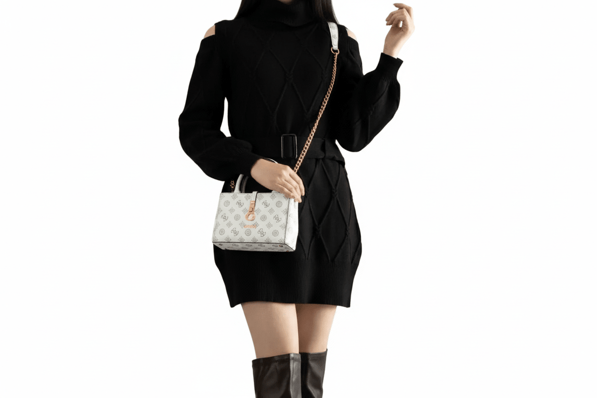 GUESS BAGS ROB587