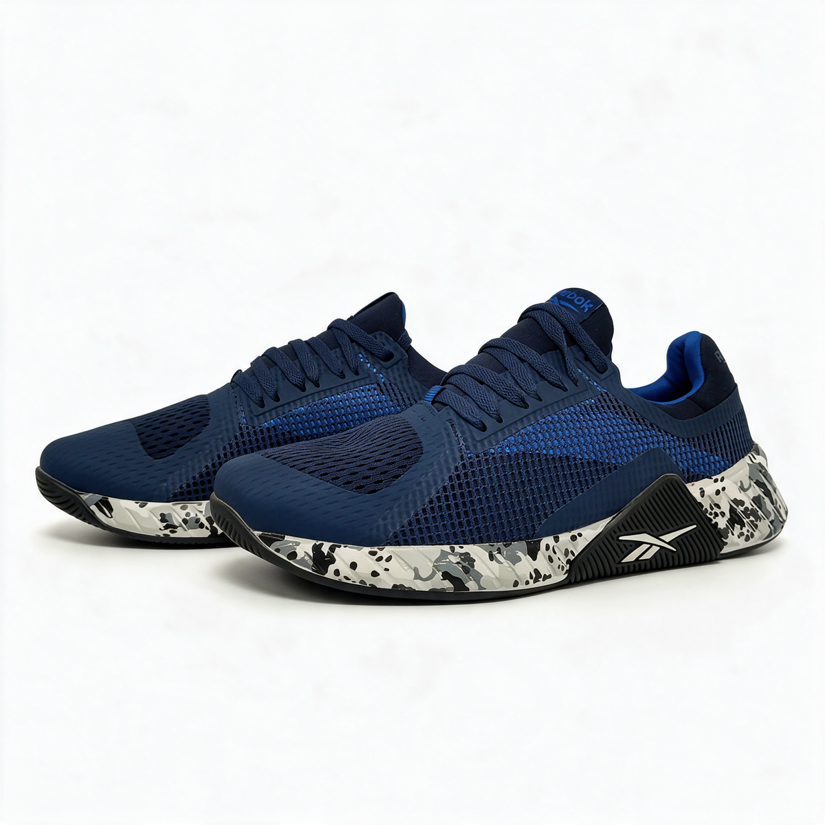 REEBOK MEN SHOES Size 42 ROM1169