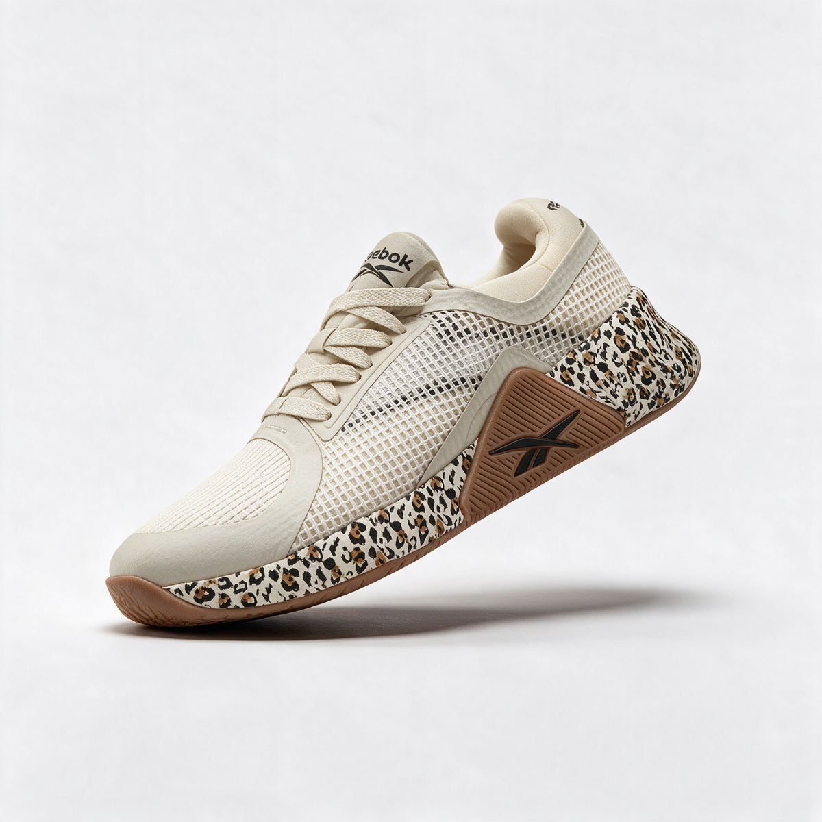 REEBOK WOMEN SHOES Size 37.5 ROW699