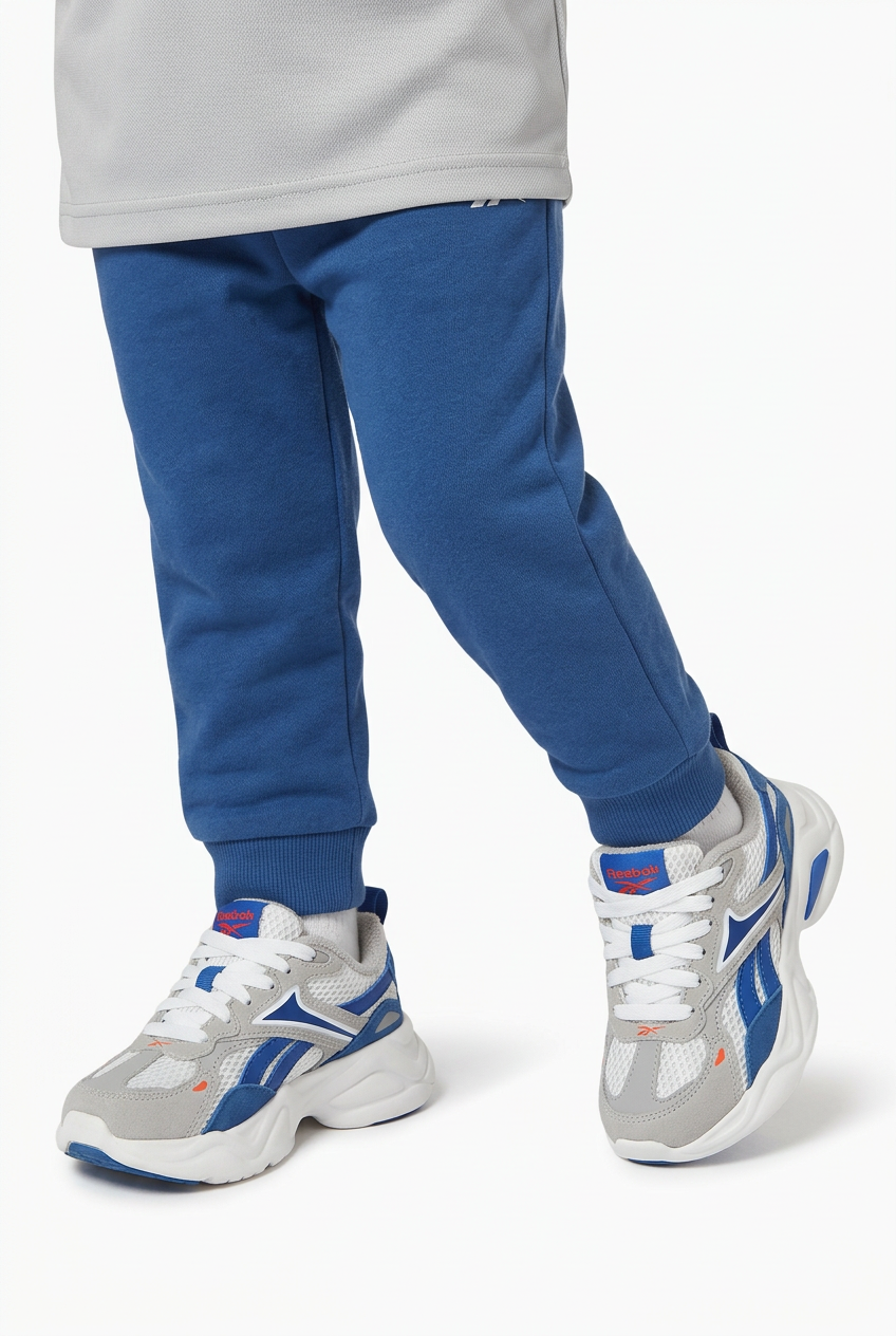 REEBOK KIDS Size 30.5 ROk3