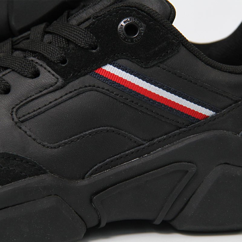 TOMMY HILFIGER WOMEN SHOES Size 35 ROW2 - Runner