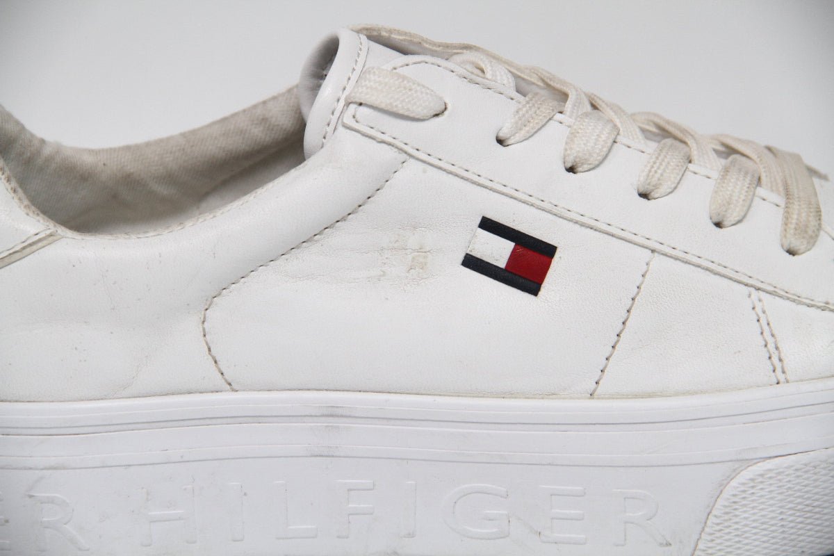 TOMMY HILFIGER WOMEN SHOES Size 37.5 ROW296 - Runner