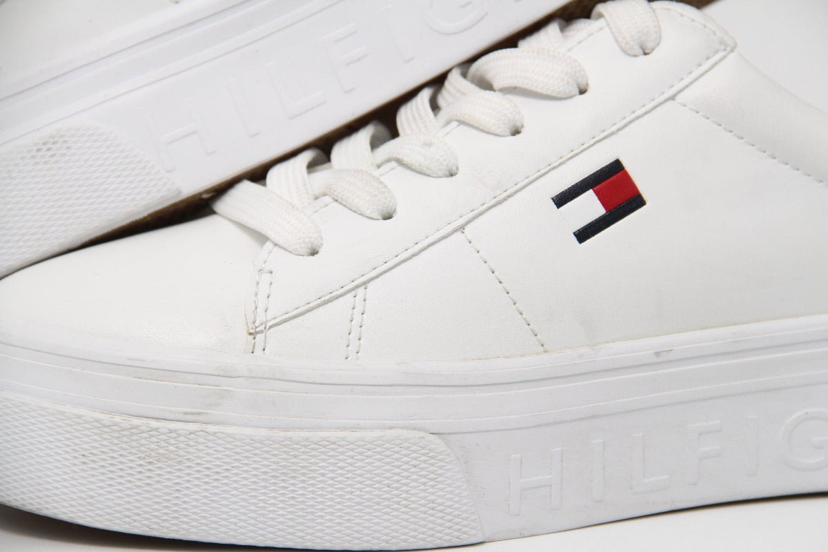 TOMMY HILFIGER WOMEN SHOES Size 37.5 ROW310 - Runner