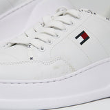 TOMMY WOMEN SHOES Size 37.5 ROW117 - Runner