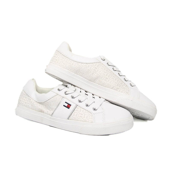 TOMMY WOMEN SHOES Size 37.5 ROW19 - Runner