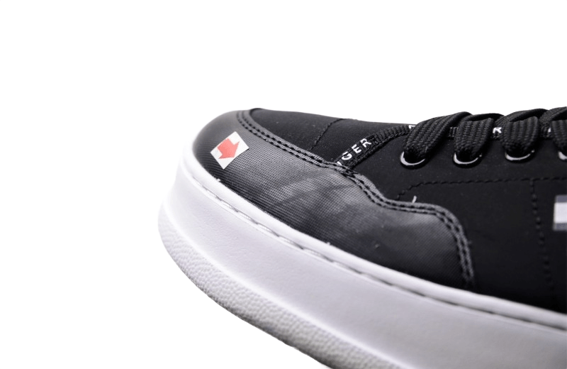 TOMMY WOMEN SHOES Size 39 ROW7 - Runner